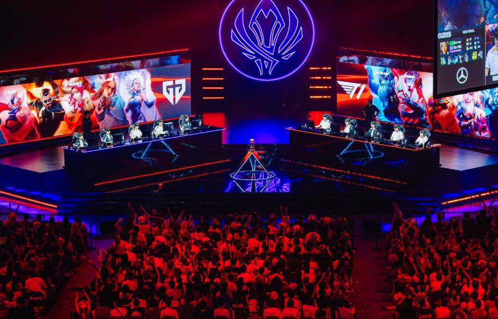 LOL电竞賽(sài)事会继续保持免費(fèi)观看！