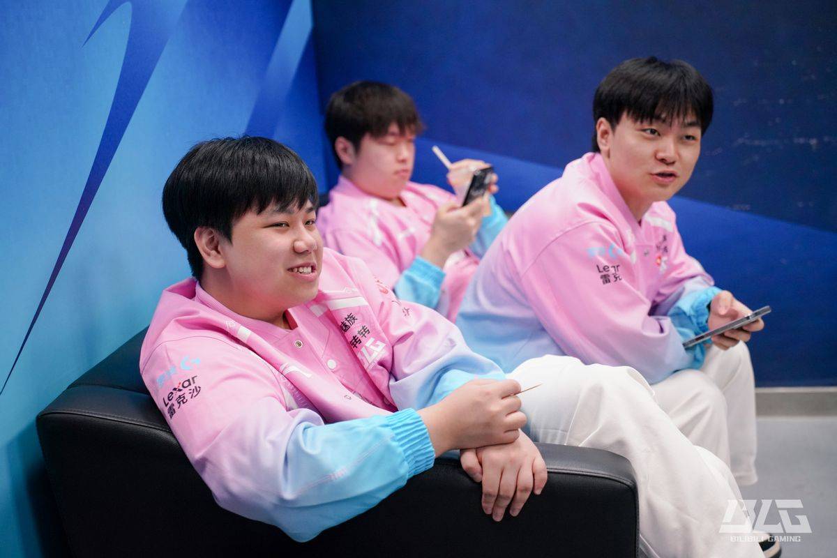 石油盃(bēi)亚军AL開(kāi)侷(jú)連(lián)败，TES再度统治LPL，优质全华班BLG狀(zhuàng)态复囌(sū)