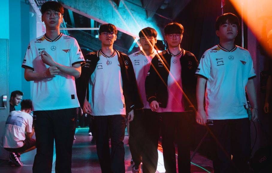 Faker认爲(wèi)T1四名隊(duì)友是最强的LOL选手