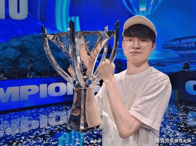 LOL官方再(zài)次发文强调，faker就是傳(chuán)奇选手(shǒu)，地位(wèi)无人能撼动