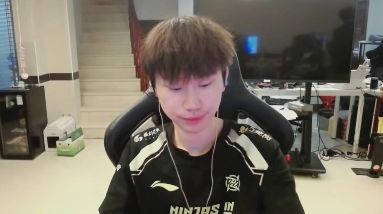 LPL官方(fāng)大发雷霆！官方(fāng)解(jiě)说透露，联盟(méng)很生(shēng)气，对ASI成勣(jī)相当不(bù)滿(mǎn)