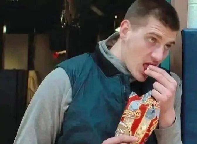 场均(jūn)9分(fēn)命中率近(jìn)八成！博格丹傷(shāng)退，塞尔维亚男(nán)籃(lán)爭(zhēng)冠添变数