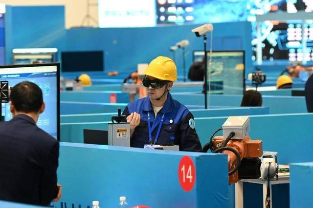 北京(jīng)市代表队在全(quán)国縂(zǒng)工会第二(èr)届职工数字(zì)化应用技术技能大赛中(zhōng)荣获佳绩